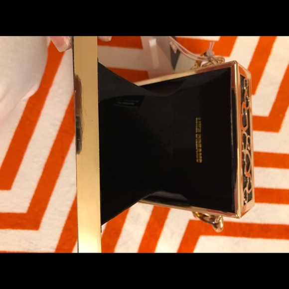 NWT gorgeous LIKE DREAMS box purse w. 2 straps - Picture 12 of 12